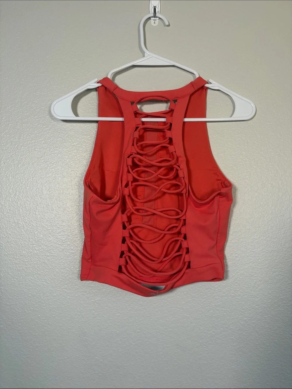 ALO Yoga Lace Up Movement Tank in Coral - M